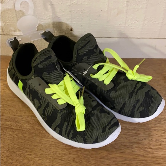 NEW Camo Sneakers - Picture 1 of 6